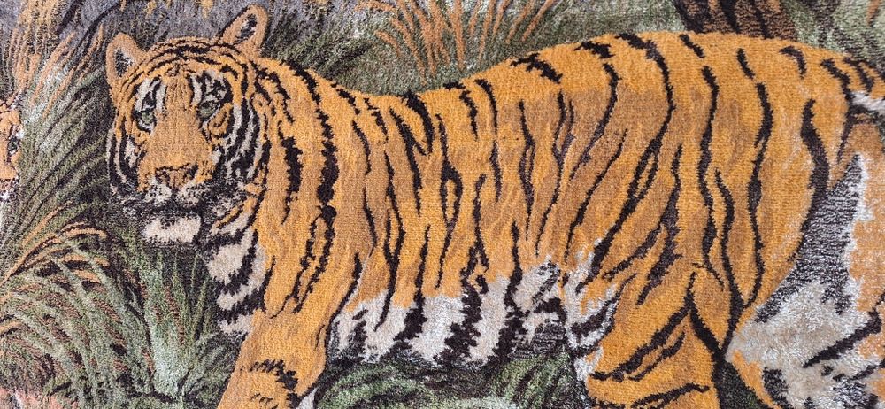 Tapeçaria Africana 1,75 x 1,15 sem  Moldura è ainda maior