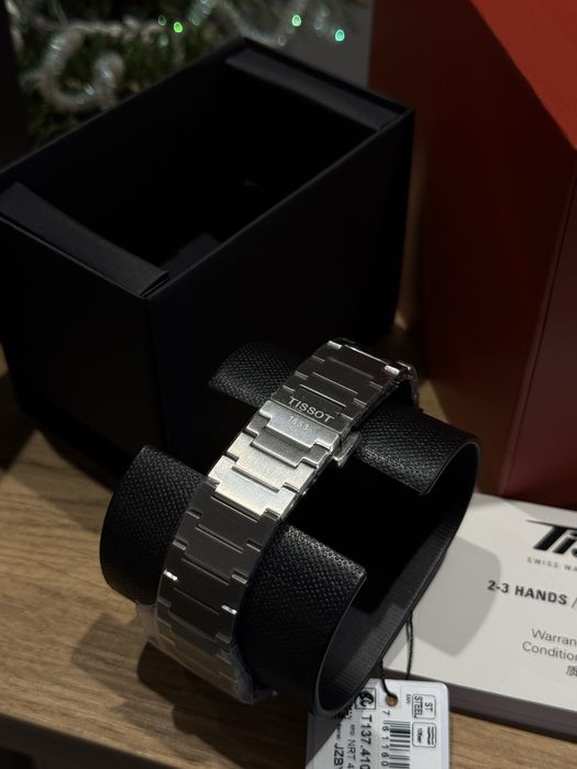 Годинник TISSOT PRX T137.410.11.041.00 • Новий • із США