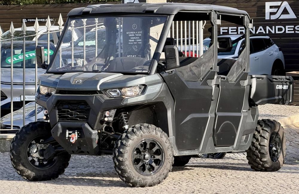 Can-Am Traxter Outro