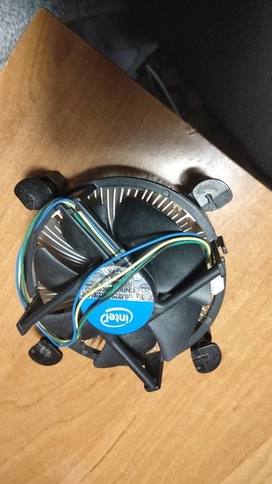 Продам комплектуючі до пк