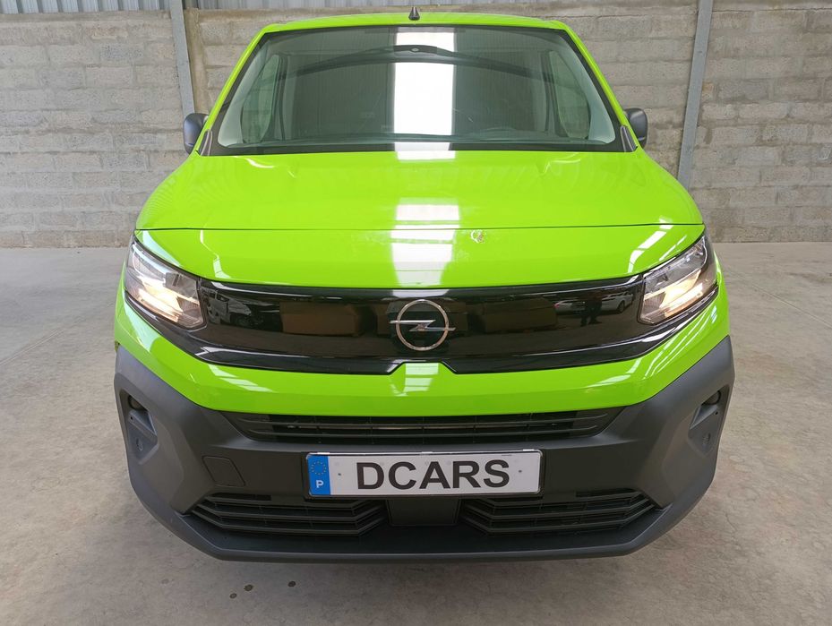 OPEL COMBO 1.5 CDTI LONGA - 130 CV (IVA DEDUTÍVEL)