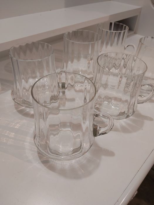 Szklanki prążkowane z czasów PRL