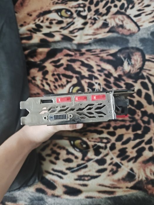 відеокарта 1060 від msi