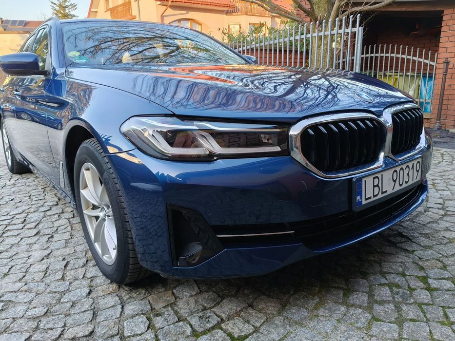 BMW Seria 5 BMW 520d xDrive LCI VAT23%