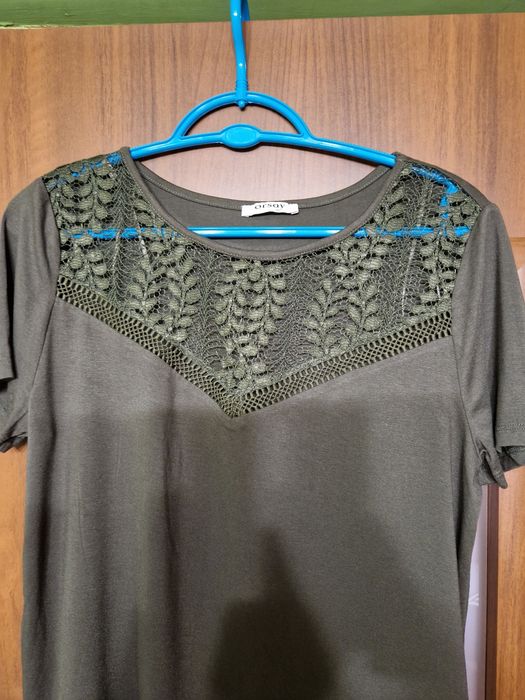 Bluzka z koronką Khaki rozmiar M