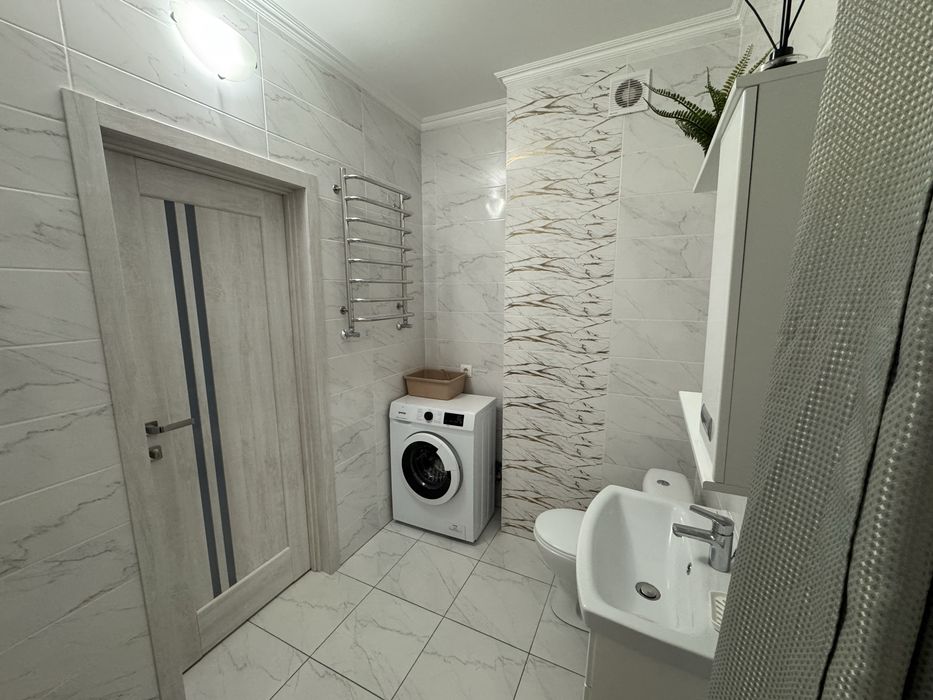 Продам 1 кімнатну квартиру в центрі від ВЛАСНИКА