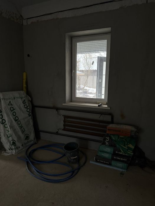 Продається будинок в м.Звенигородка у районі 5 школи