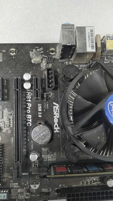 Комлект материнська плата (1150) / celeron 1840/8Gb/60Gb/БЖ 1200Вт