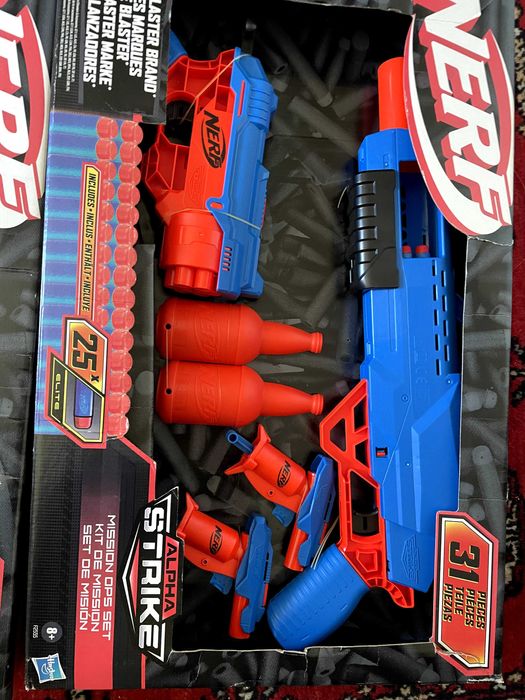 NERF Alpha Strike 31 pecas (novo), Ukelele (novo)