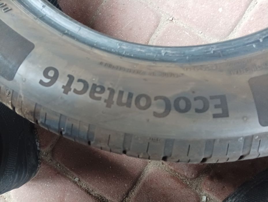 Opony letnie 215/55/17