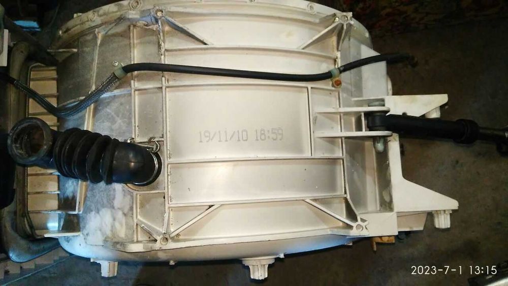 Стиральная машинка Indesit WITL 86 (Италия) на запчасти