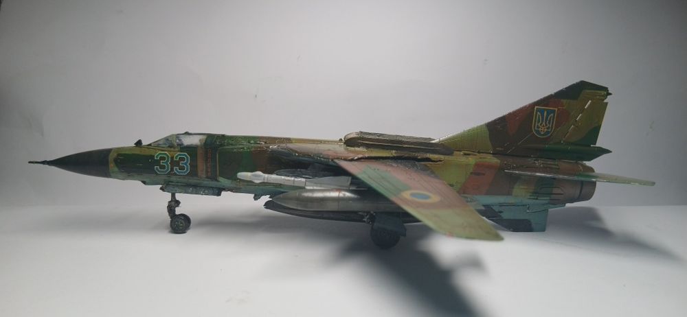 Модель МіГ-23МЛД 1/72