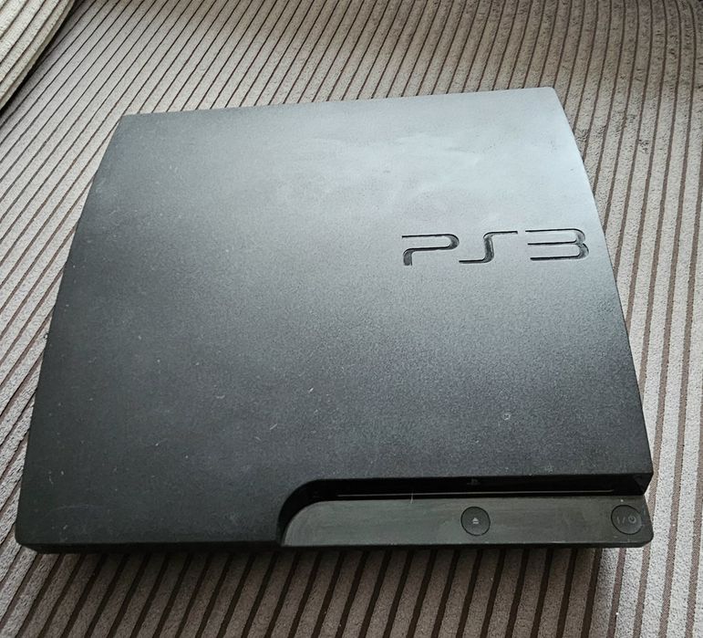 PS3 Slim sprawna.