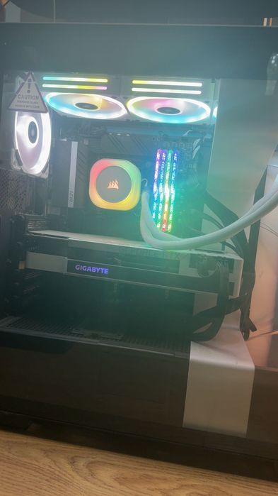 RTX 3080 Vision OC | i5-12400F | 32GB RAM | NZXT H7 | Z690