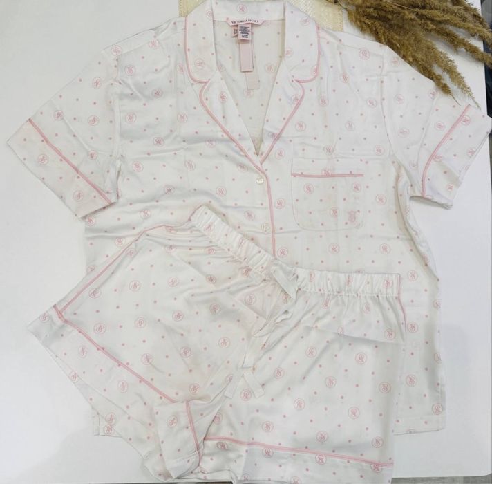 Стильна сатинова піжама victoria’s secret у розмірі s