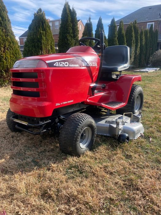 Kosiarka traktorek Honda 4120