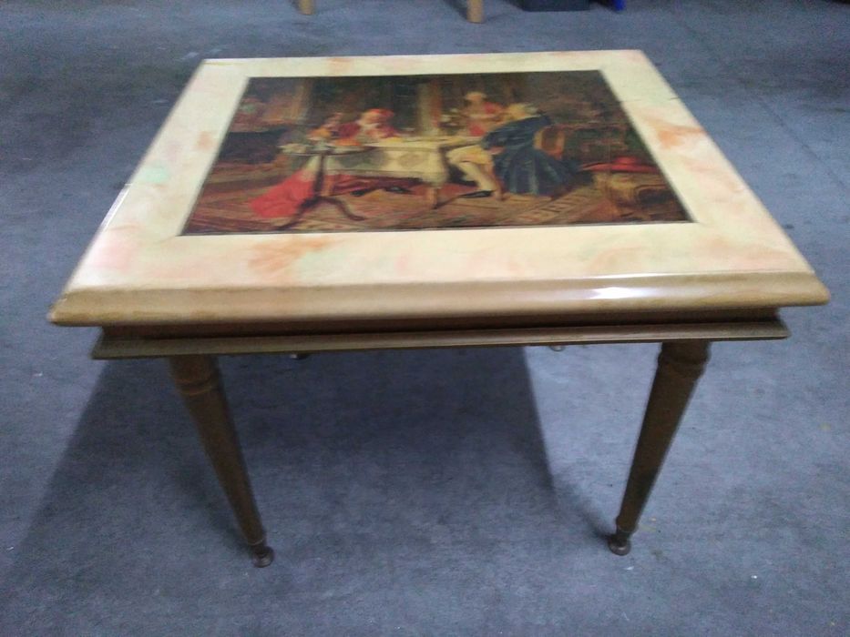 Mesa de centro antiga