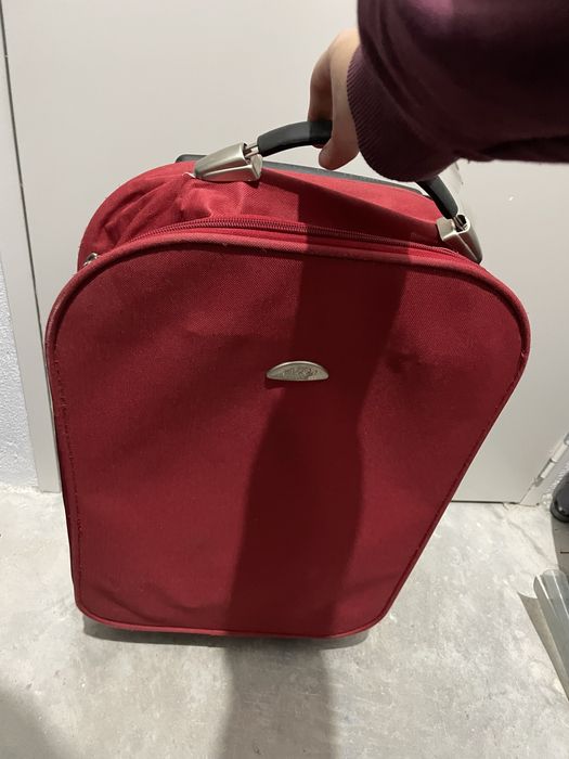 Mala/Trolley de viagem vermelha