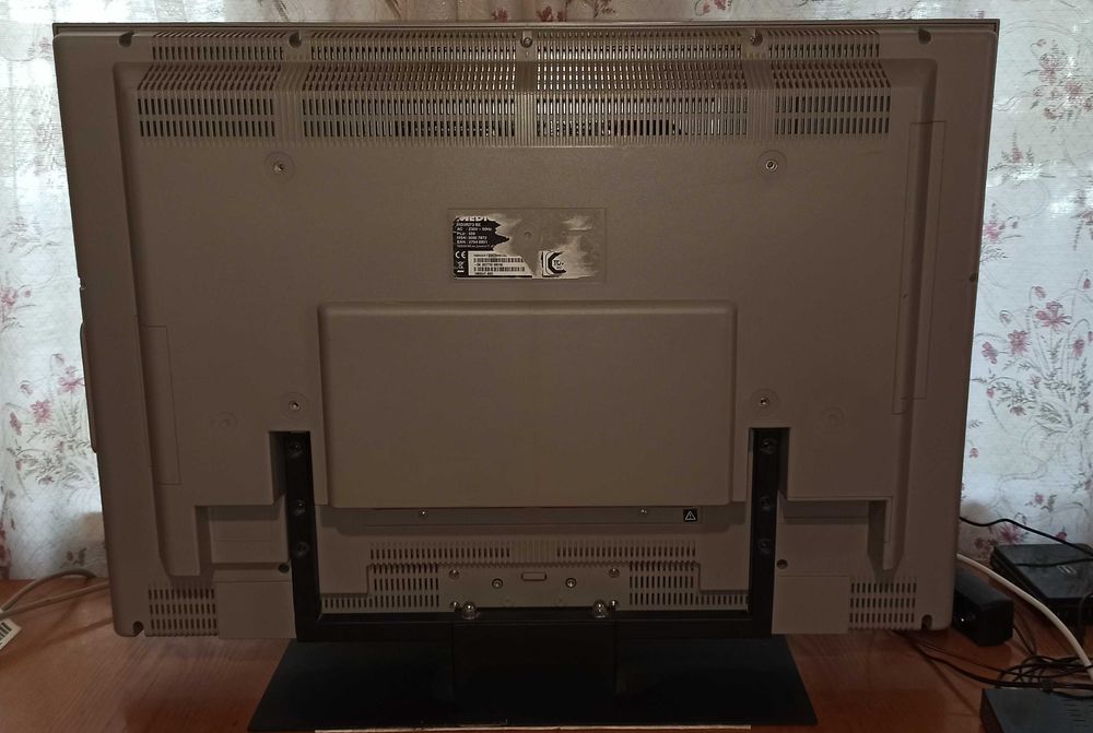 телевизор Medion MD30272  32 "LCD Германия