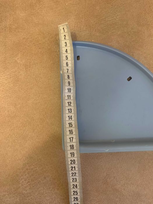 продам угловую полочку для ванной