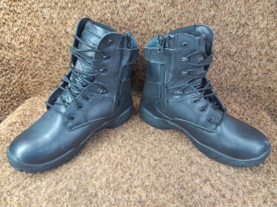 Берци , черевики трекінгові Thinsulate Kombat 43 розмір.