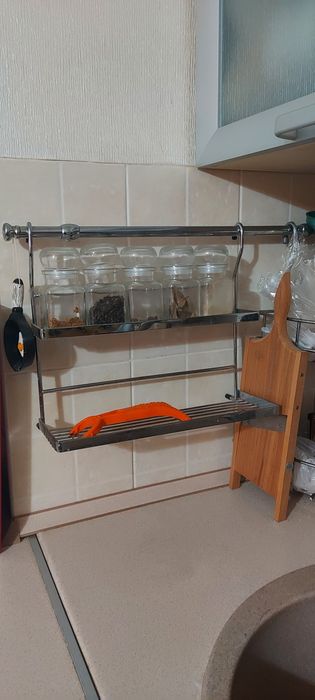 Продаю кухонную полку из хрома