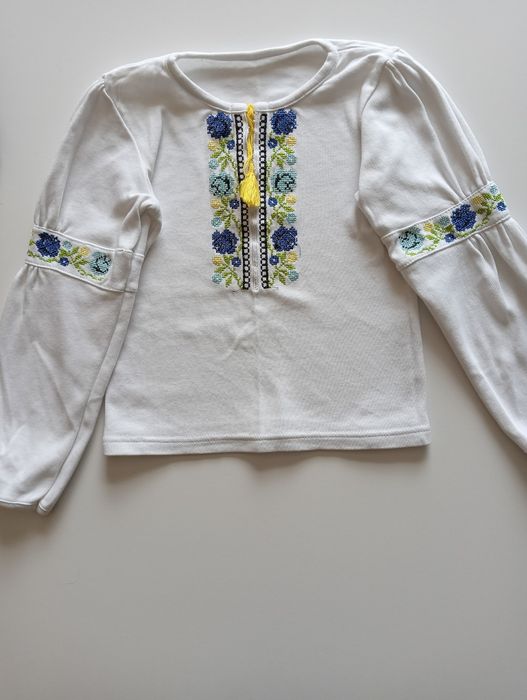 Вишиванка на дівчинку 116-122 розмір