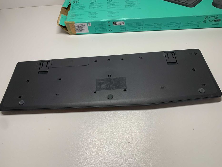 Logitech MK235 Combo Zestaw Klawiatura i Mysz WIN USB 2,4 GHz AZERTY