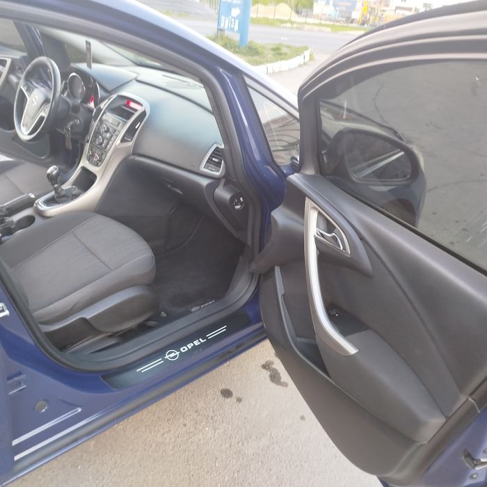Опель Астра 1,7 tdi. 2011р