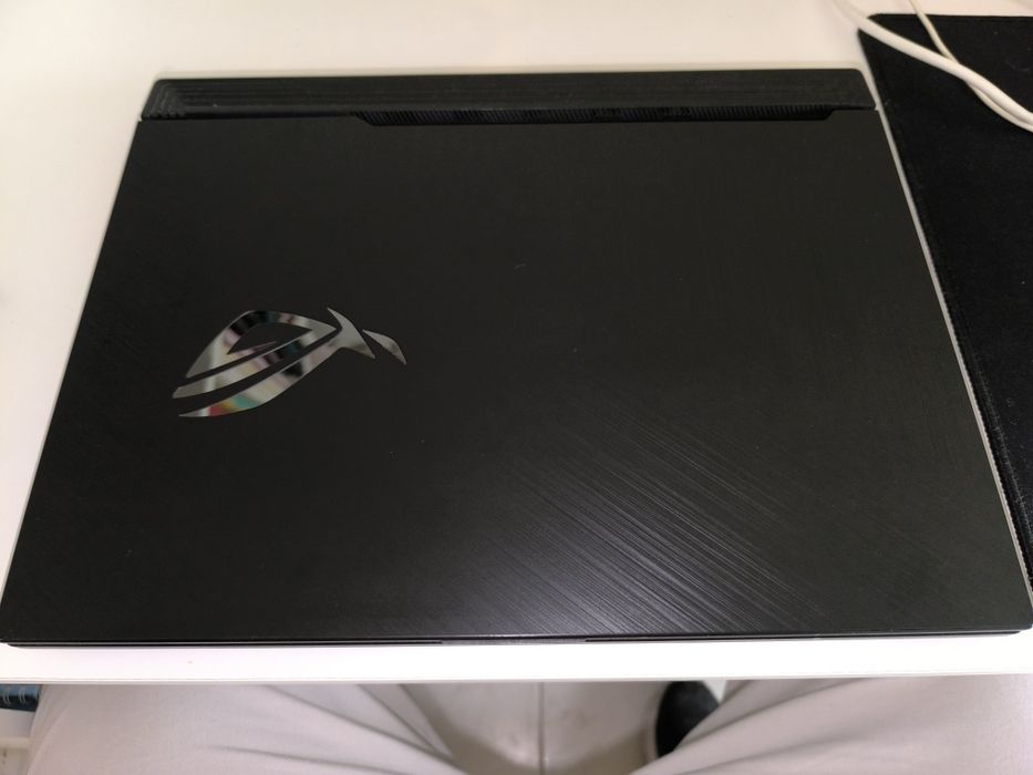 “ASUS ROG Strix G15 i7 16GB GTX 1650 Ti SSD 1TB 144Hz”