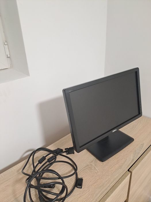Monitor Dell VGA (z przejściówką HDMI)