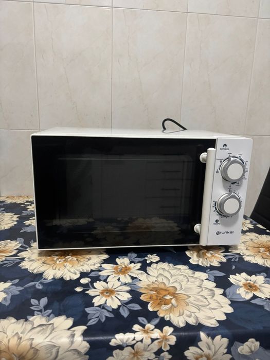 Microondas com grill Grunken