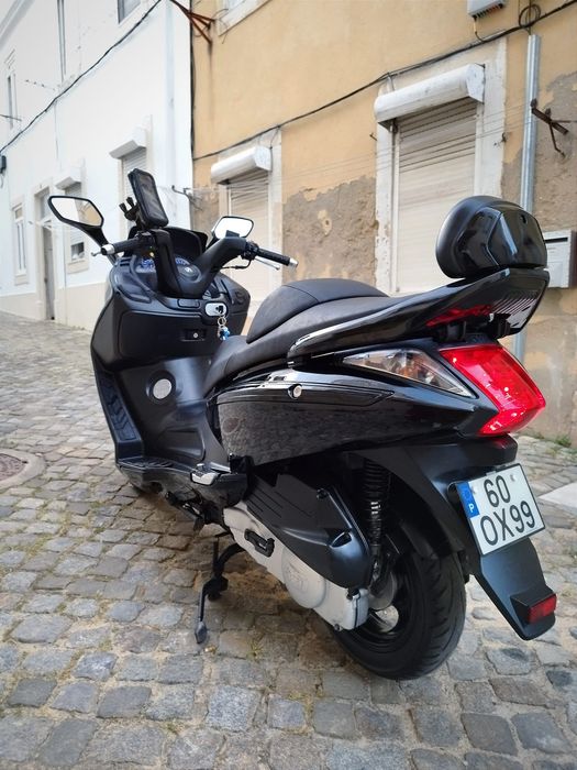 Vendo Sym GTS EVO 125 ( como nova )
