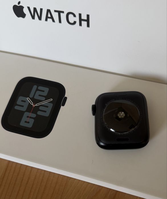 Apple Watch SE (2ª Geração) 40mm GPS+Cellular