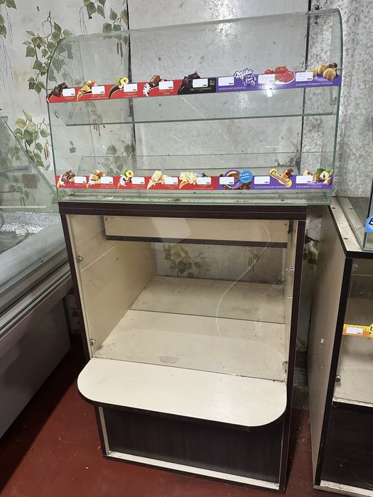 Вітрини для магазину