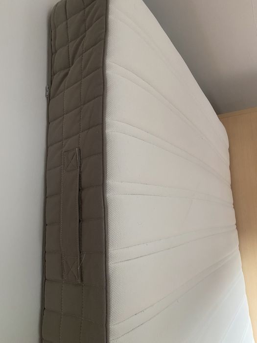 Colchão + estrado 140x195