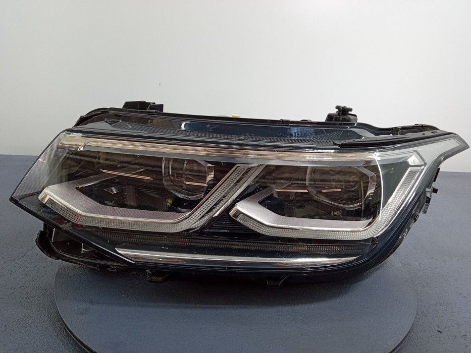 TIGUAN II LIFT REFLEKTOR LEWY IQ LIGHT 5NB941081G