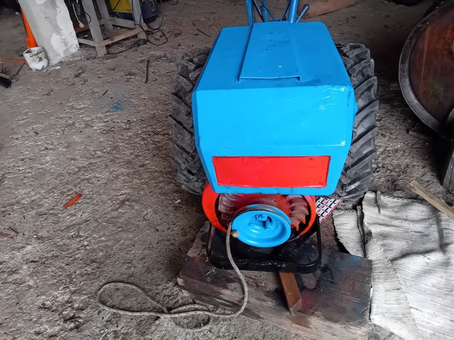 Vendo motocultivador lombardinr 14 cv