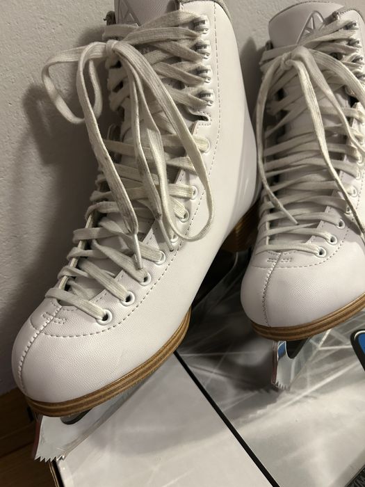 Łyżwy figurowe Jackson 500 rozmiar 8- 39,5 super stan