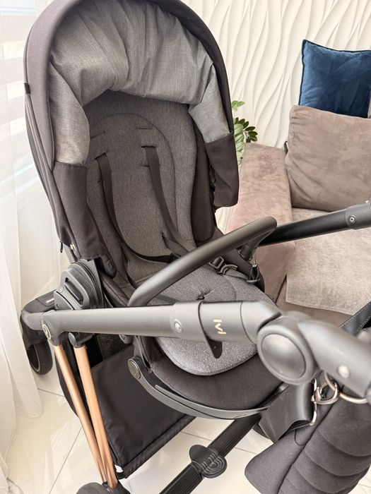 Коляска Roan Ivi 2в1