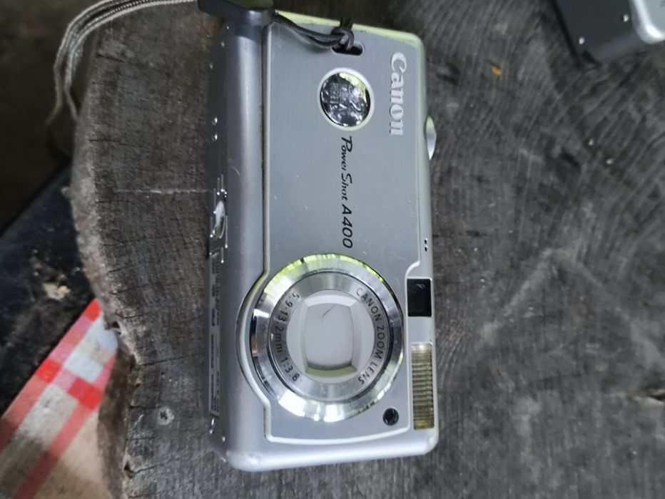 Aparat fotograficzby cyfrowy Canon Power Shot A400.