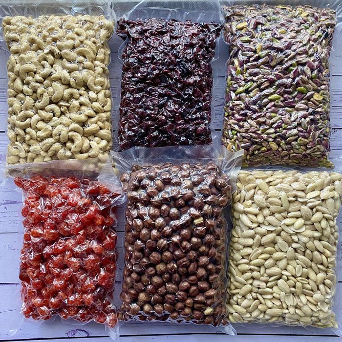 Інжир, Журавлина, Фініки, Родзинки/Инжир, Клюква, Финики, Изюм