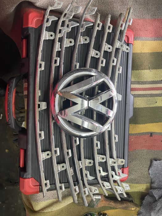 Хром в решетку vw tiguan 1 рестайл 2012-1016 молдинг накладка + емблем