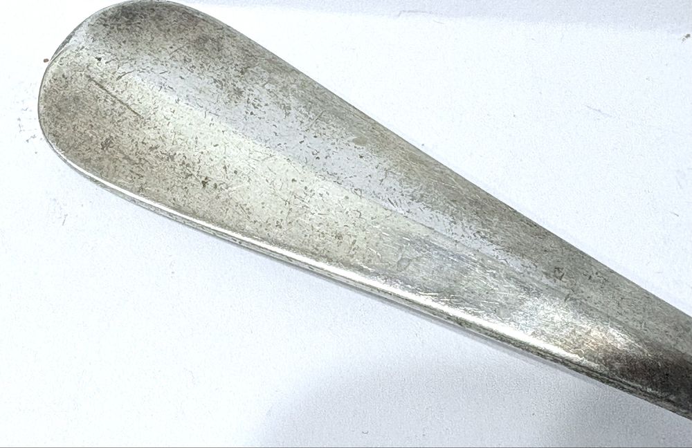 3 garfos de ostras/caracoís e uma pequena concha WMF c banho em prata