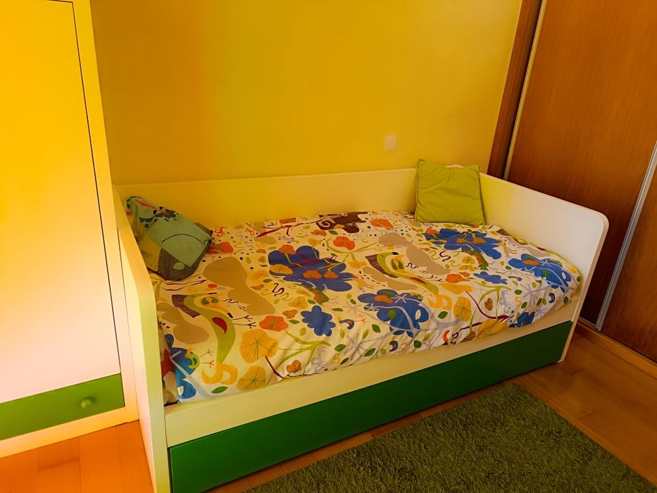 Móvel quarto cama dupla e roupeiro