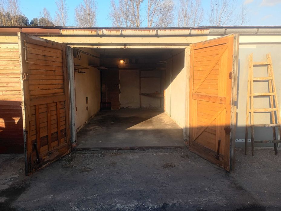 Wynajmę garaż murowany