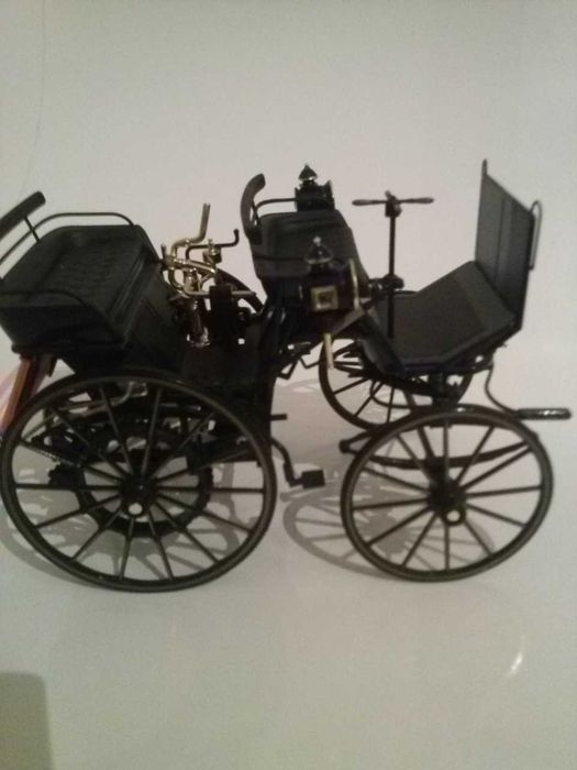 Miniatura de Carro da escala 1.18