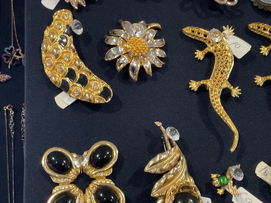 Broches pendentes pulseiras vintage