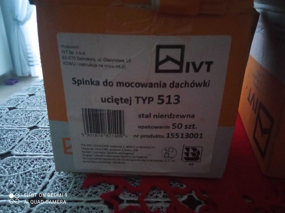 Taśma dekarska fix, spinki do dachówki, stopień kominiarski, farba IVT