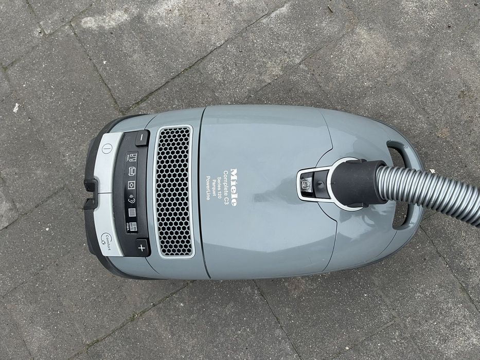 Пилосос Miele SGDF3 series 120